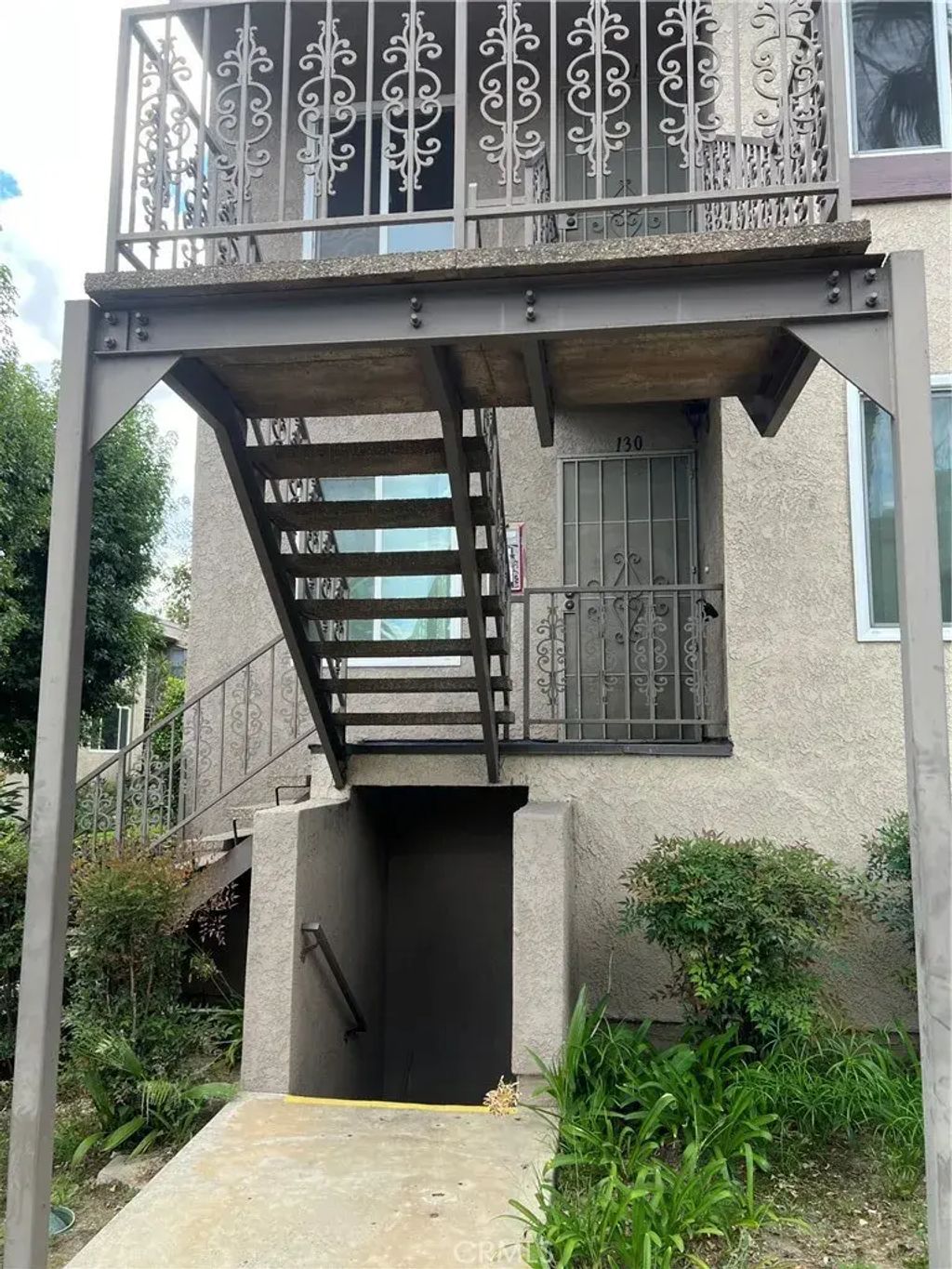 5484 Dobbs Street 130, Los Angeles