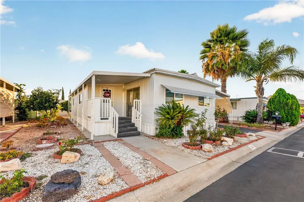 3700 Buchanan 72, Riverside