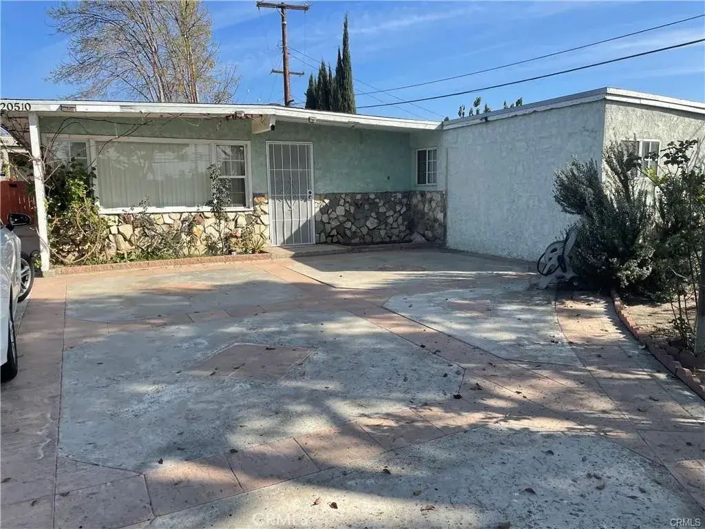 20508 Arline, Lakewood
