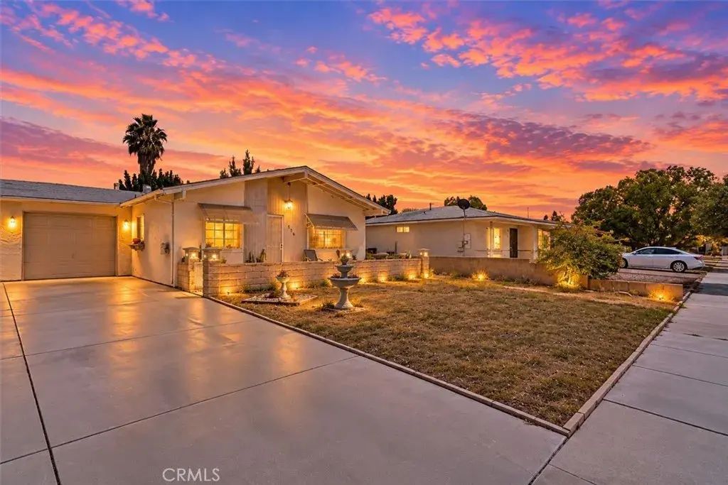 556 San Marino, Hemet
