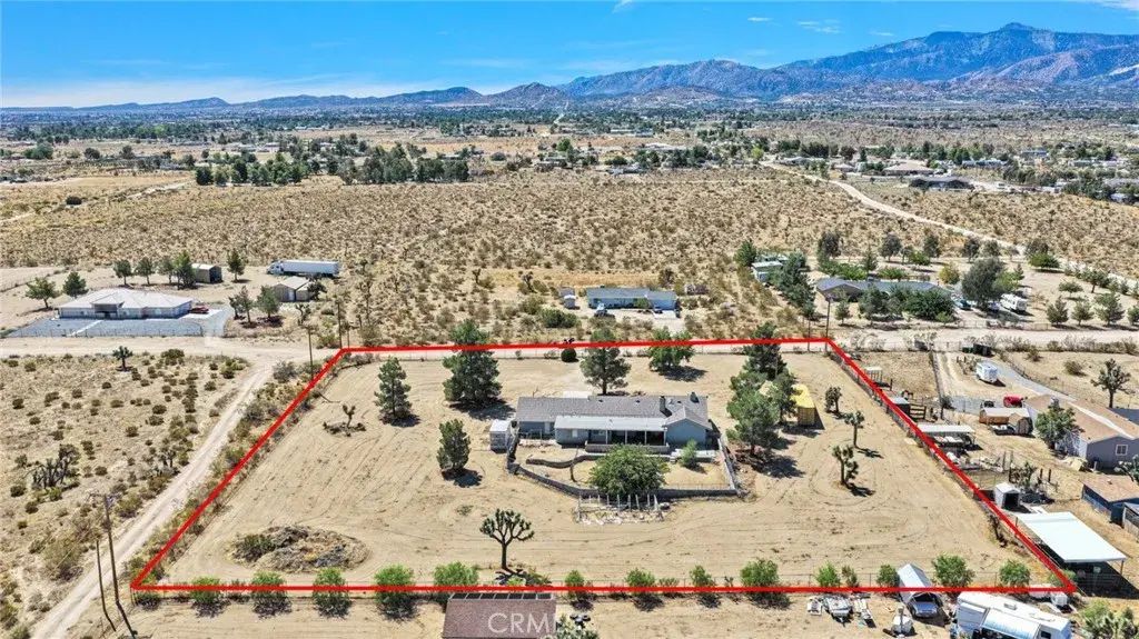 4374 Sunset, Phelan