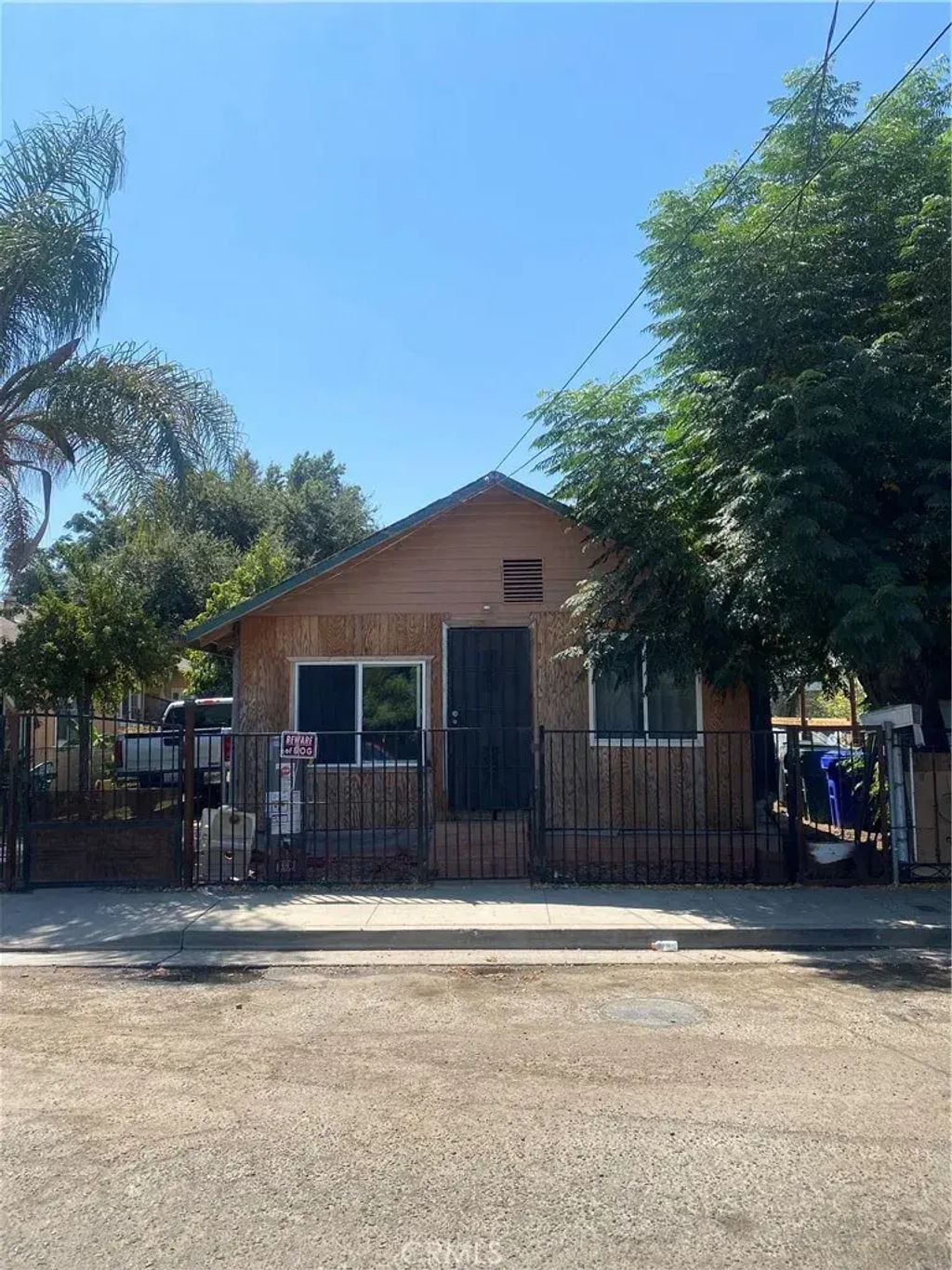 207 W River Ave, Porterville
