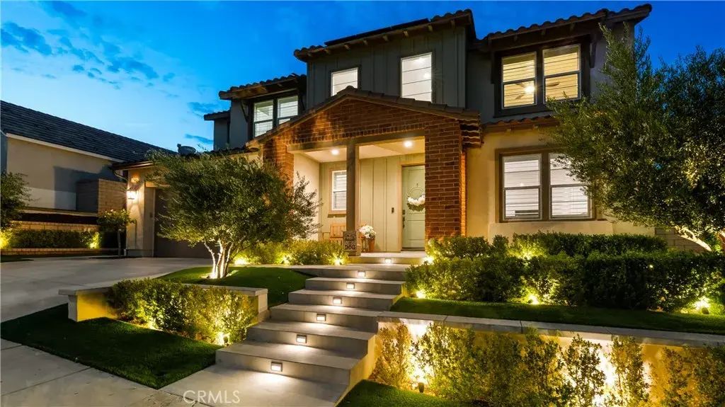 25041 Aspen Falls, Canyon Country