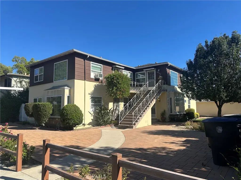 2208 W Victory, Burbank
