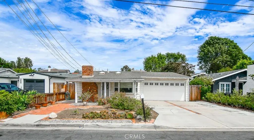 278 Santo Tomas, Costa Mesa