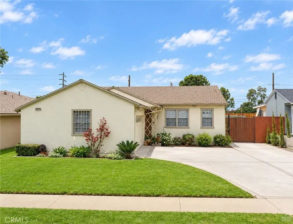 11927 Haas, Hawthorne