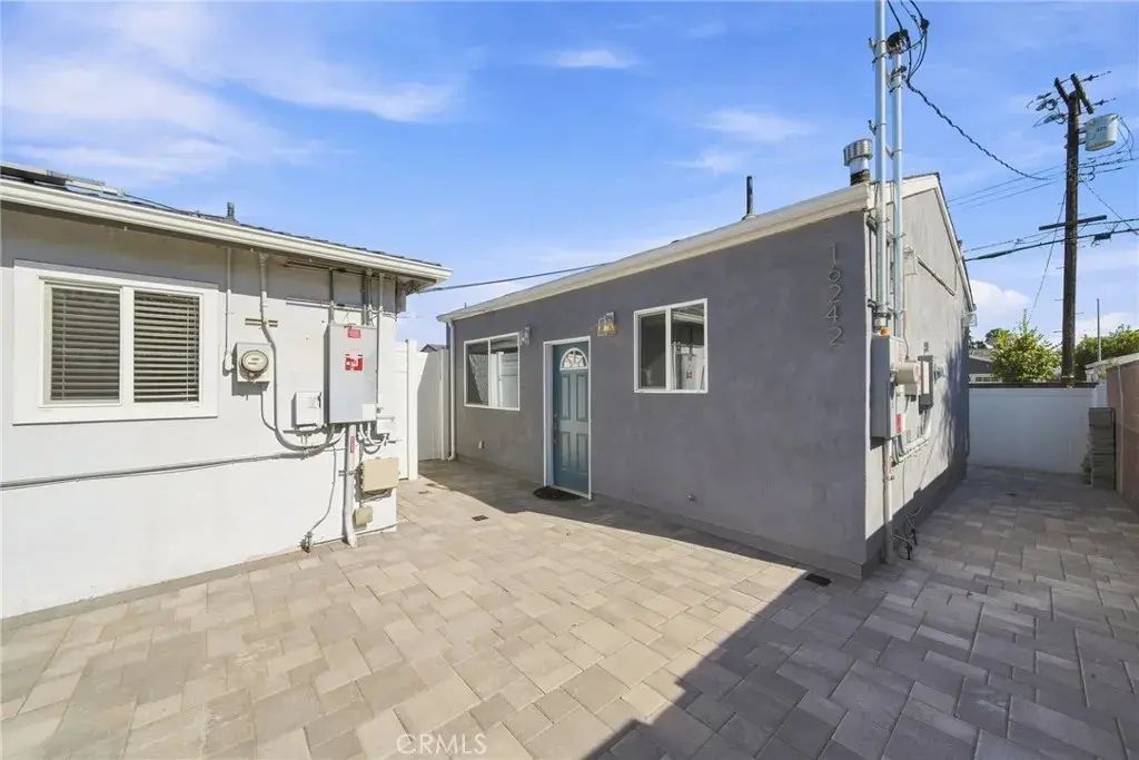16242 Londelius, North Hills