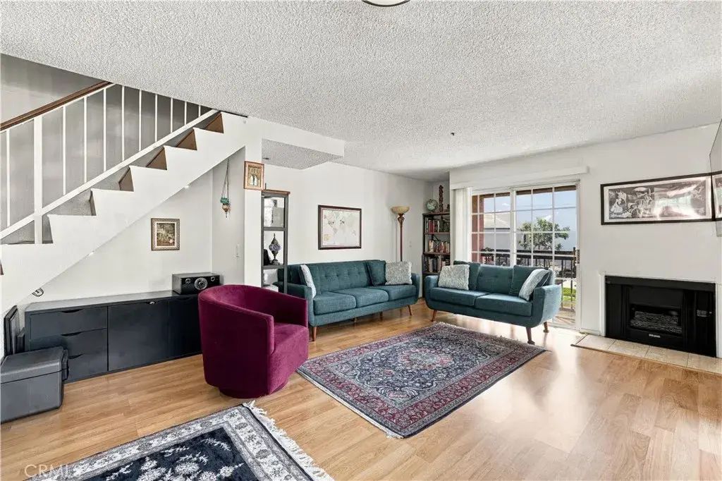 147 W Acacia 160, Glendale
