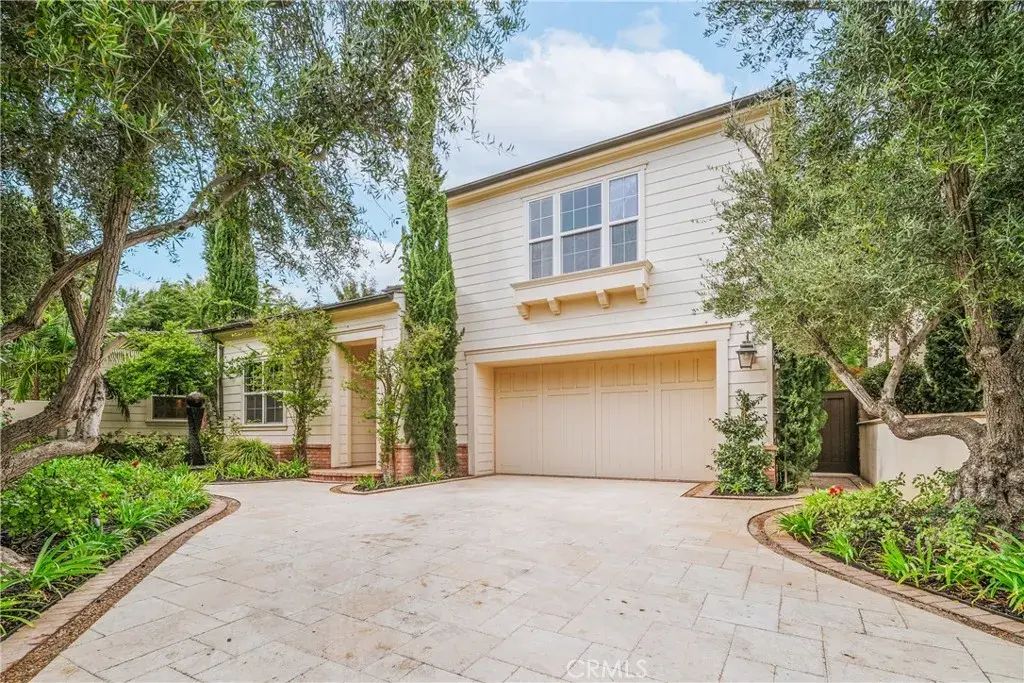 51 Cunningham, Irvine
