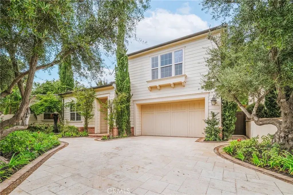 51 Cunningham, Irvine
