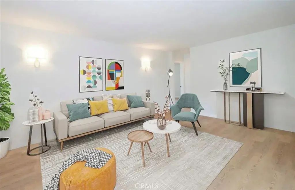 6679 Linda Vista #9, DOWNTOWN