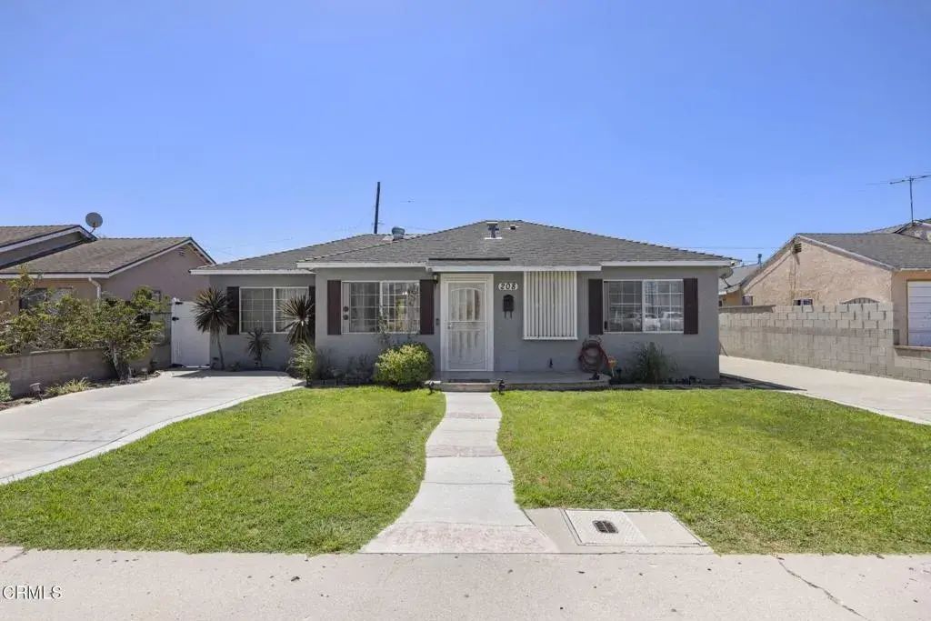 208 Lark Street, Oxnard