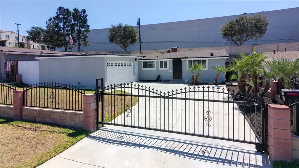14020 Bora Drive, La Mirada