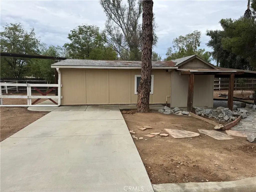 31295 Geary, Menifee
