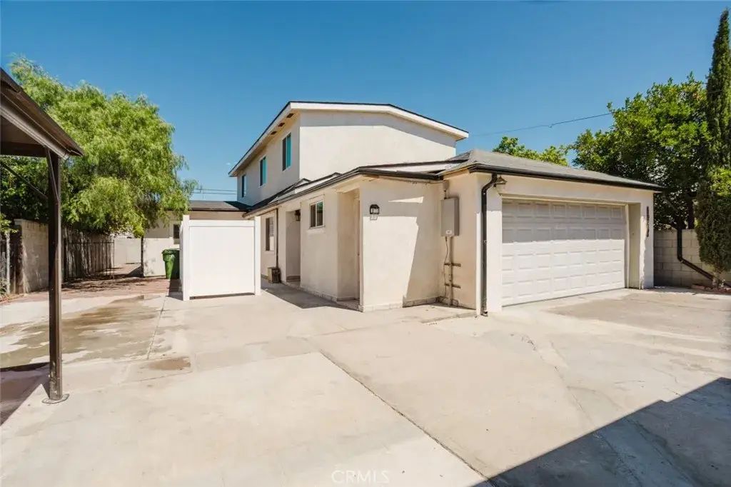 10721 Crockett, Sun Valley