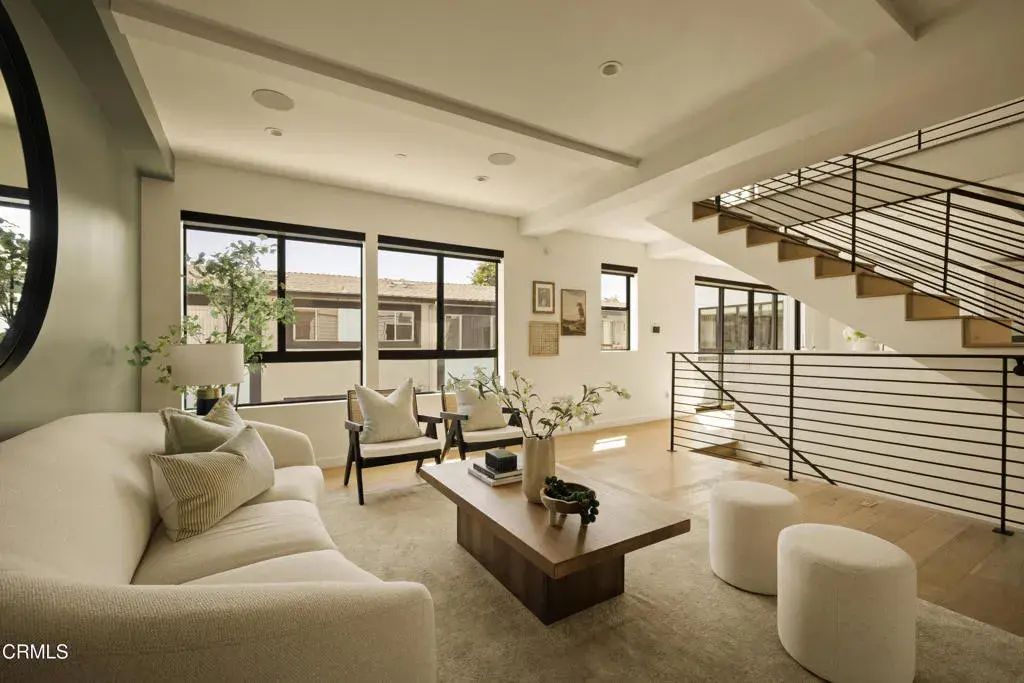 643 N Hayworth Avenue, Los Angeles