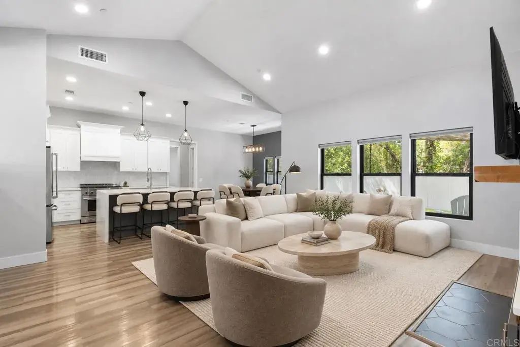 25812 Willow Lane, Escondido