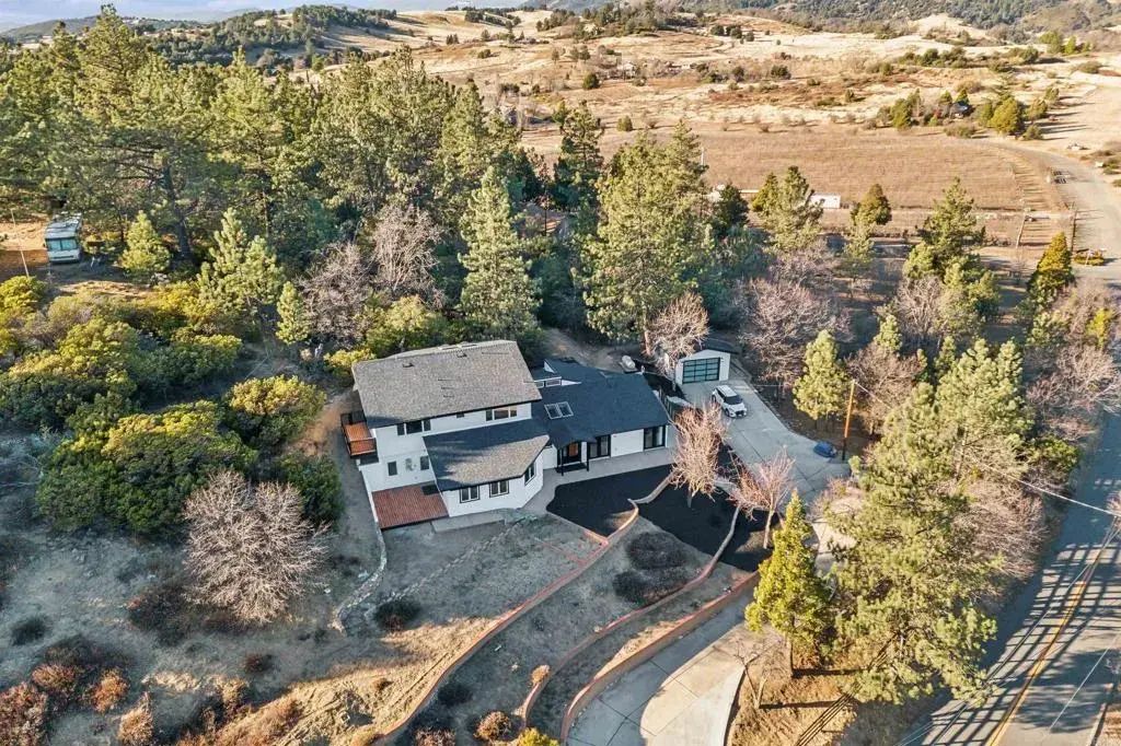 1326 Farmer Road, Julian