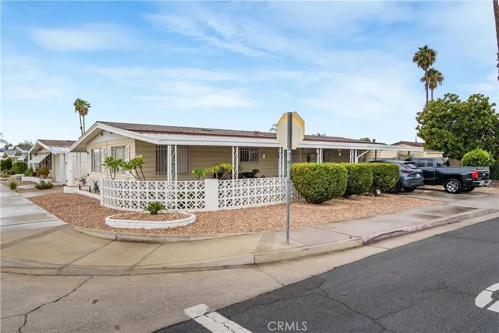 925 S Palm, Hemet