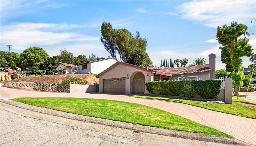 800 N Arroyo, Fullerton