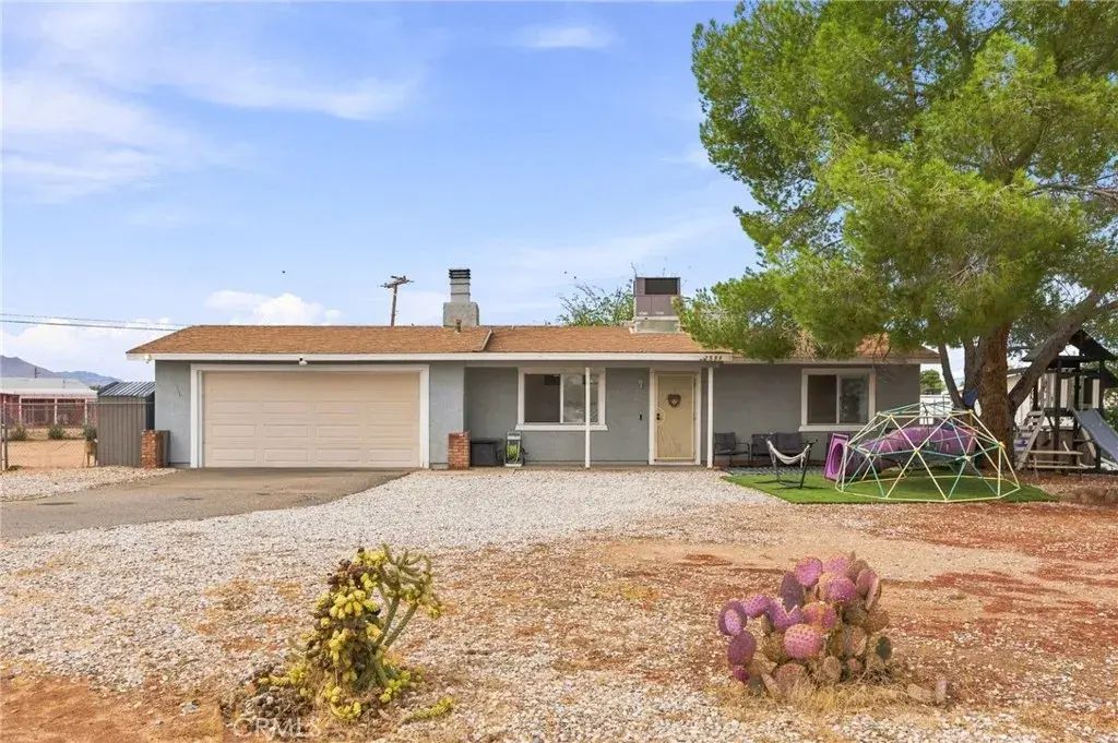 22889 Anoka, Apple Valley