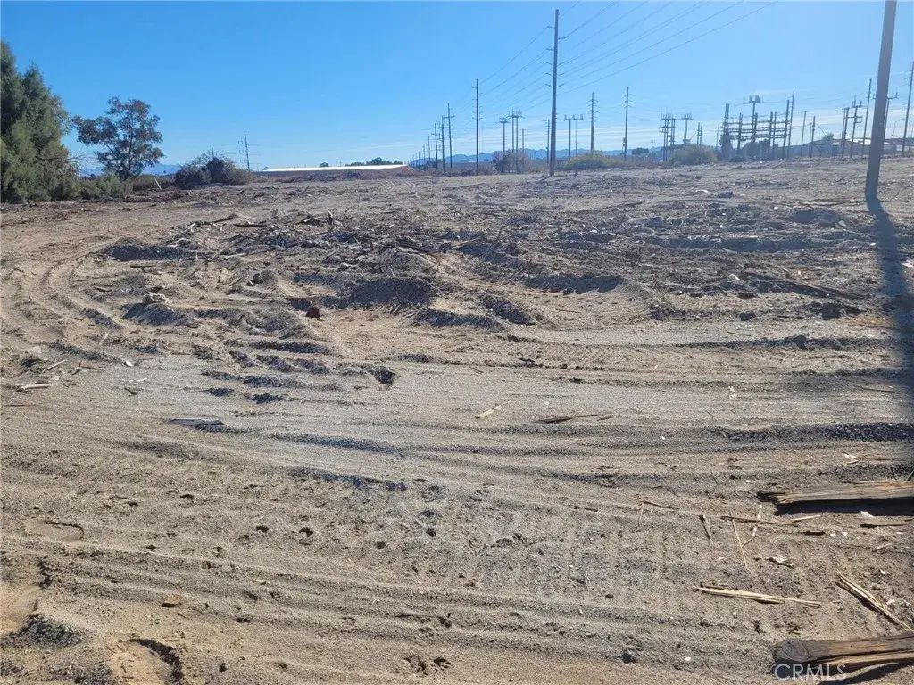 5 Hwy 95, Needles