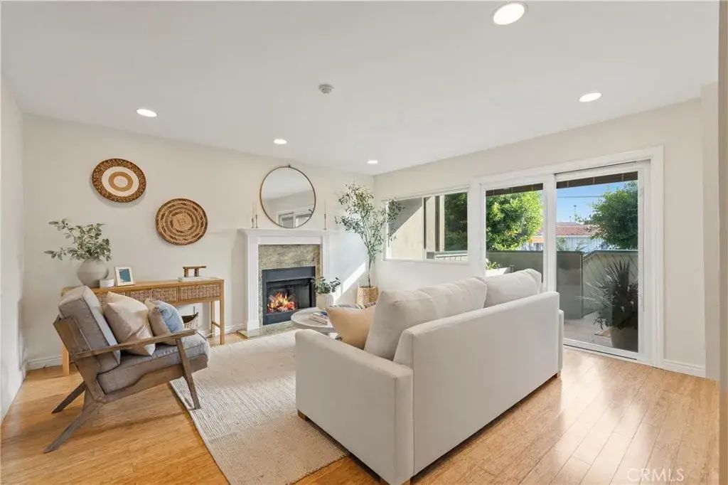 1112 Beryl St. 7, Redondo Beach