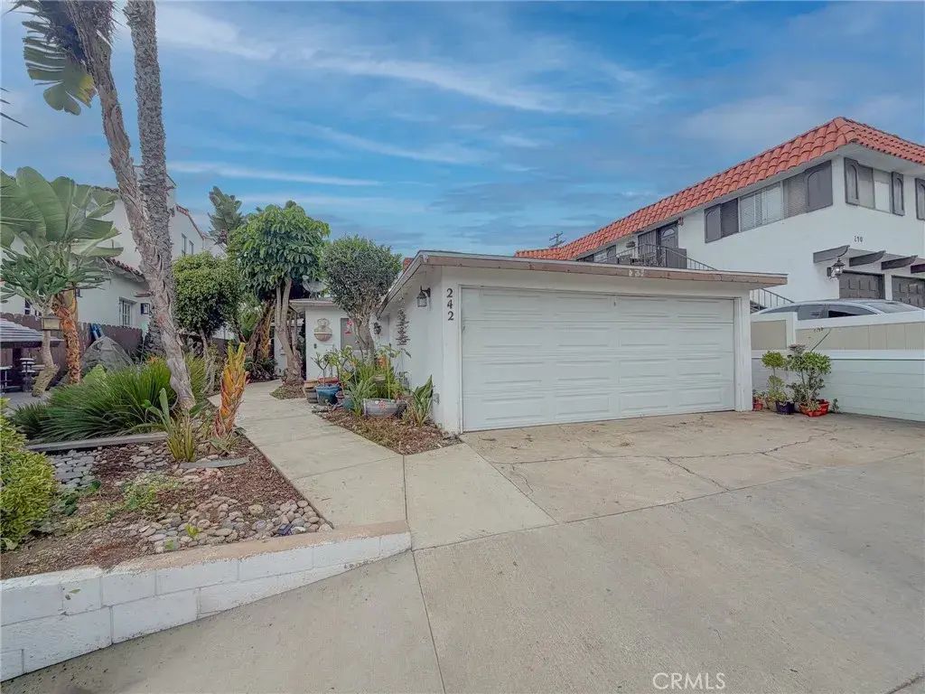 242 Avenida Granada, San Clemente