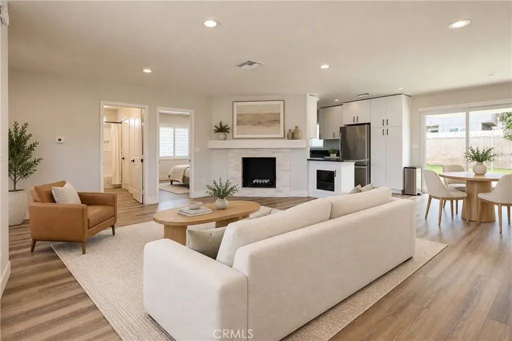 315 University Drive, Costa Mesa