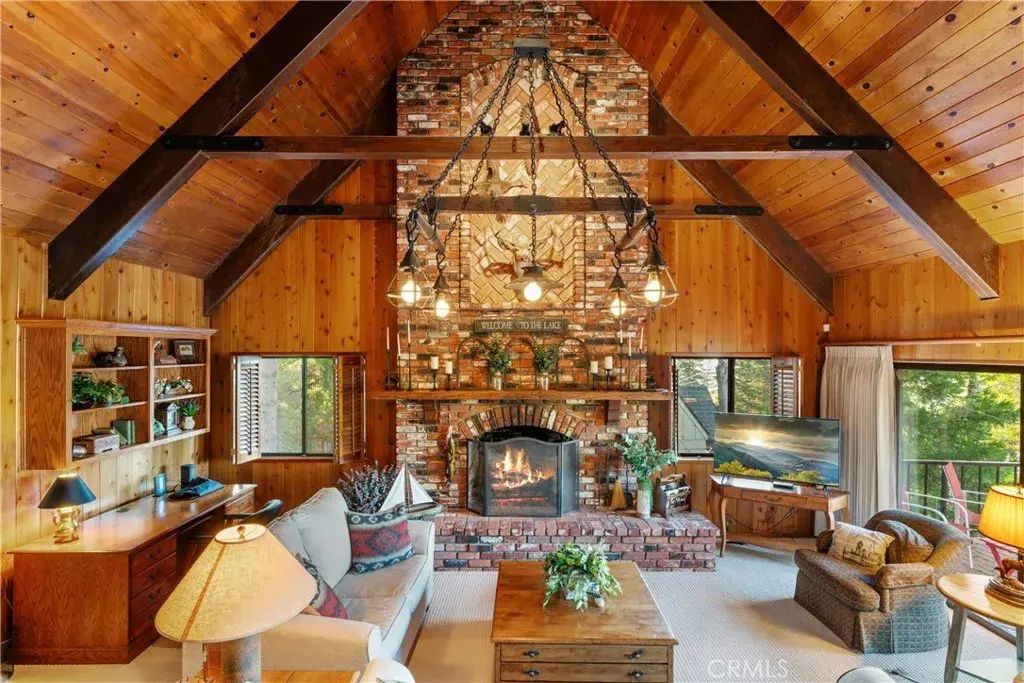 349 John Muir, Lake Arrowhead