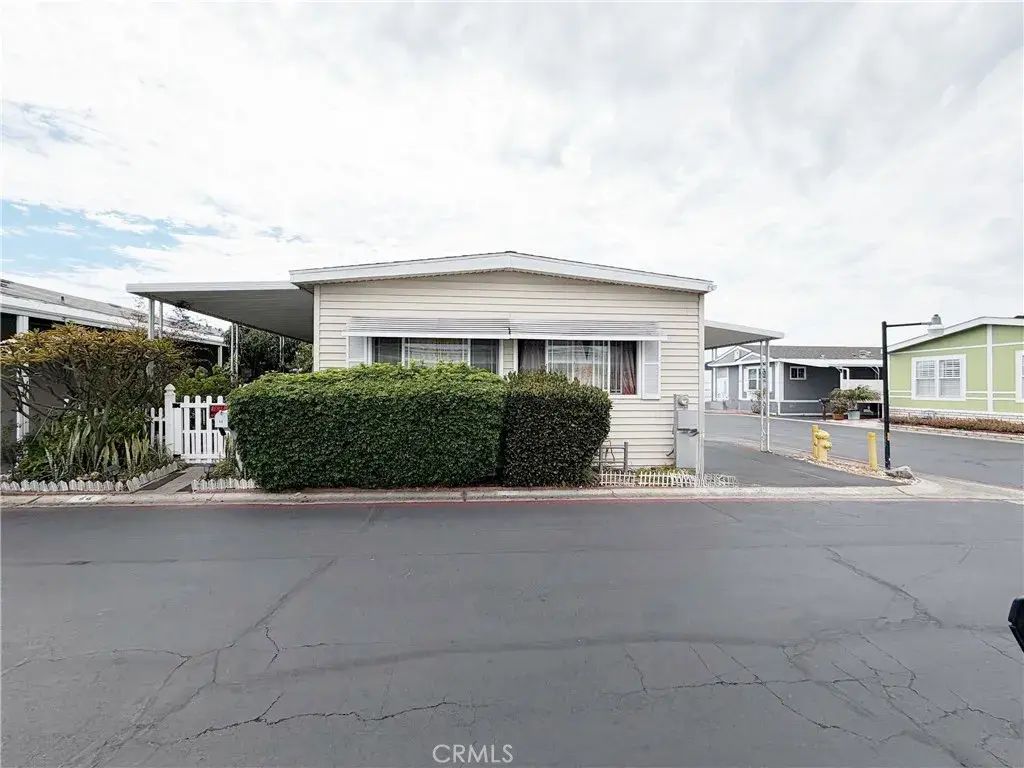 323 N Euclid 44, Santa Ana