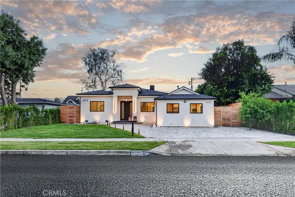 16712 Tribune, Granada Hills