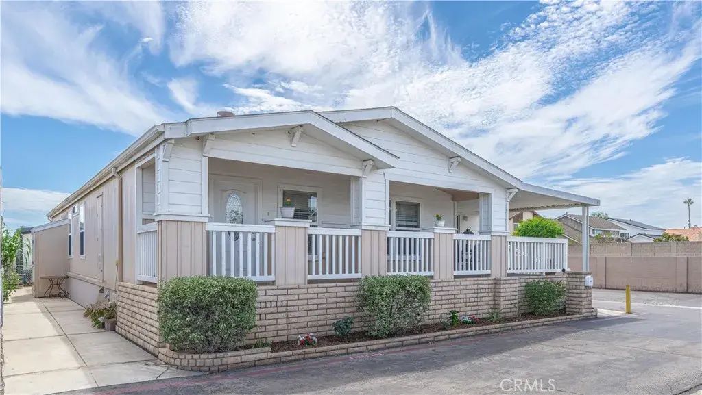 102 Pigeon, Fountain Valley