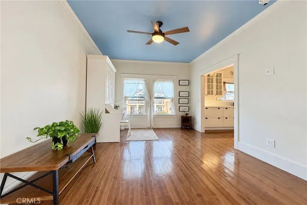 800 Pacific Ave 407, Long Beach