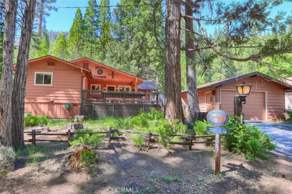 8067 Chilnualna Falls Road, Wawona