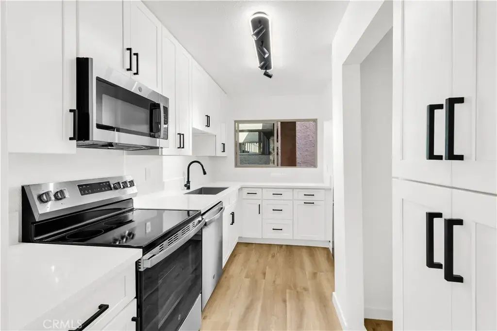 2514 Clairemont 107, BAY PARK