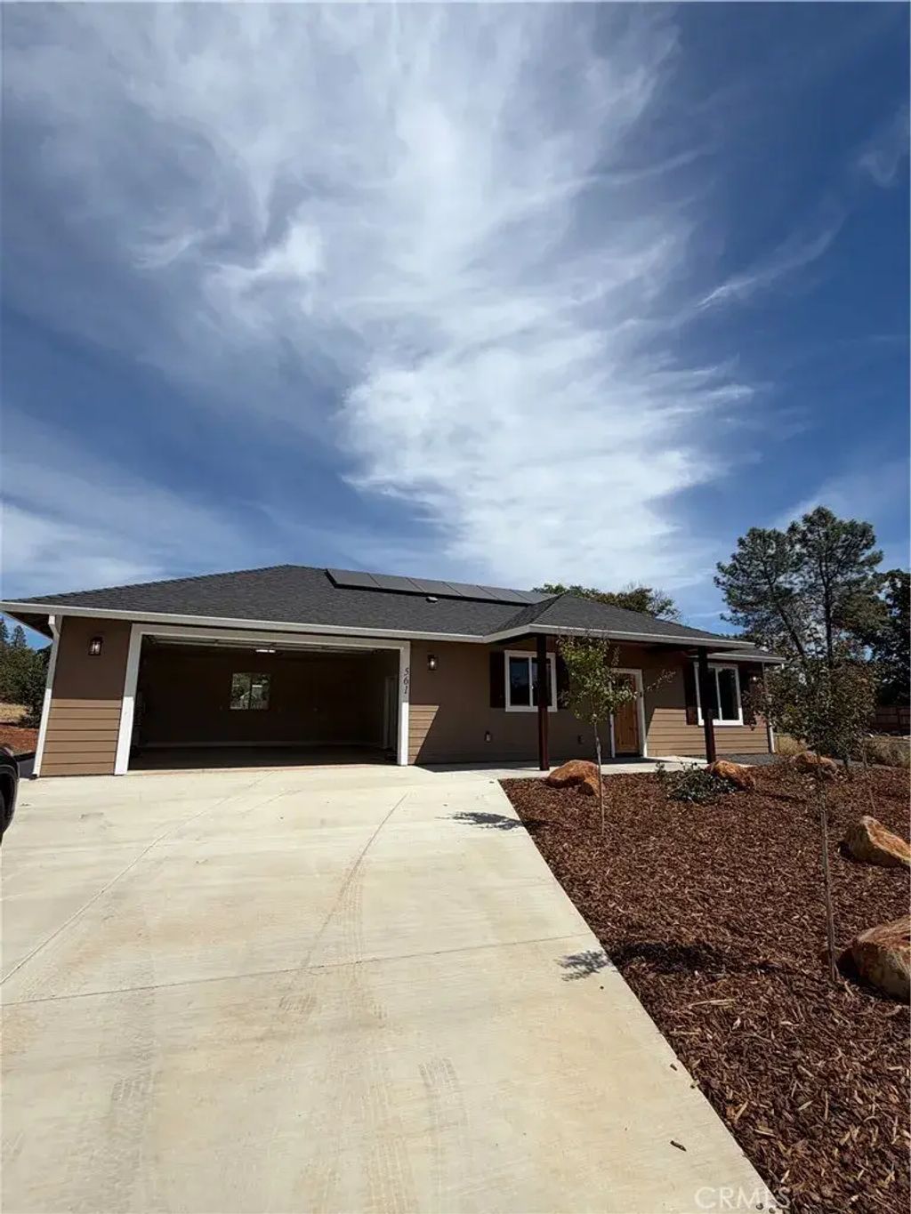 561 Rustic, Paradise