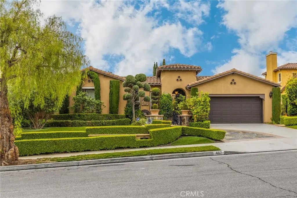 467 Tangerine, Brea