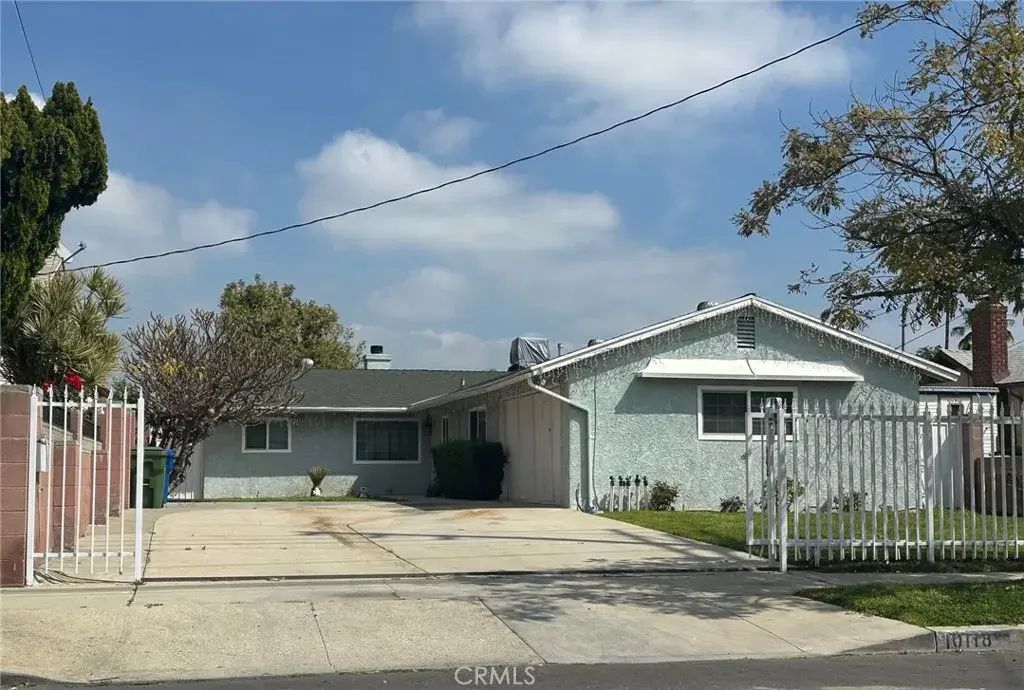 10118 Telfair, Pacoima