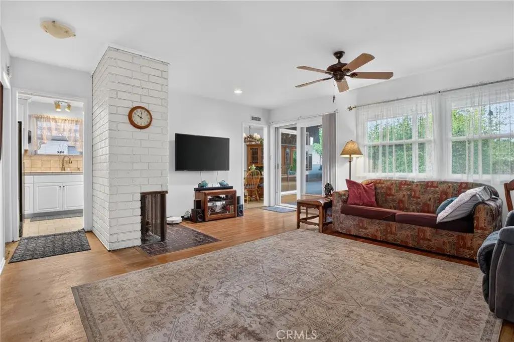 19148 Hart, Reseda