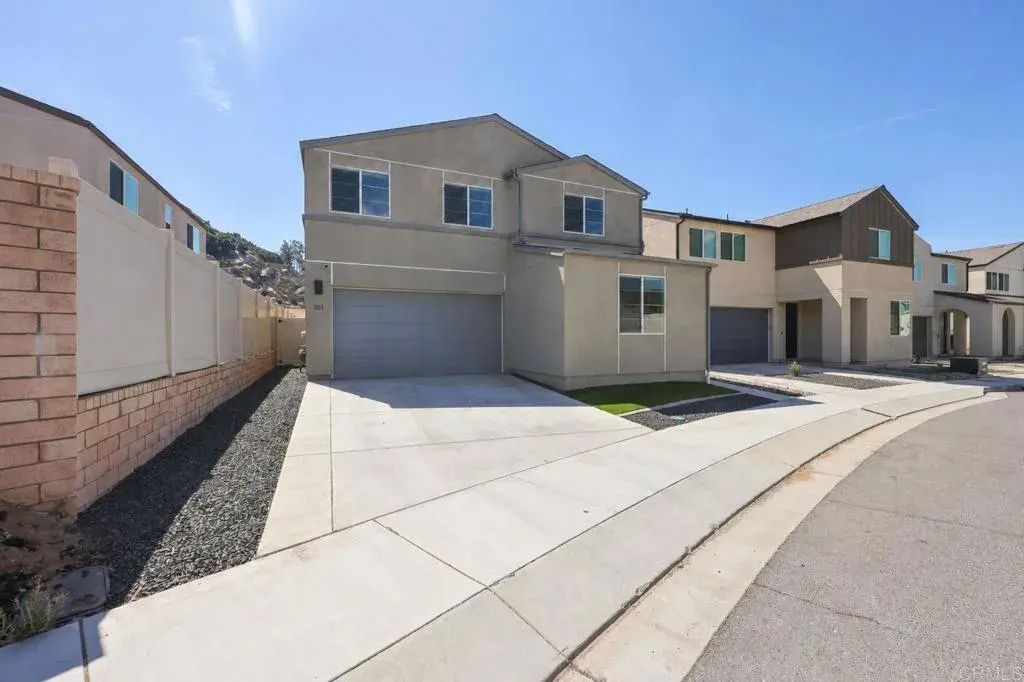 253 Paddock Lane, Fallbrook