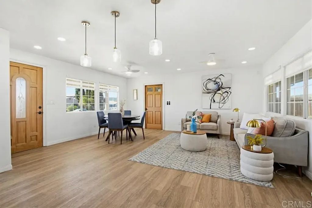 9462 Doheny Road, Santee