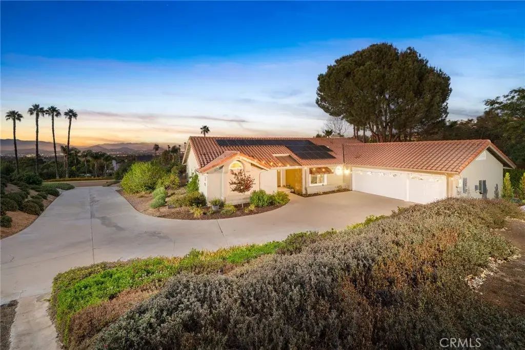 16401 Orangewind Lane, Riverside