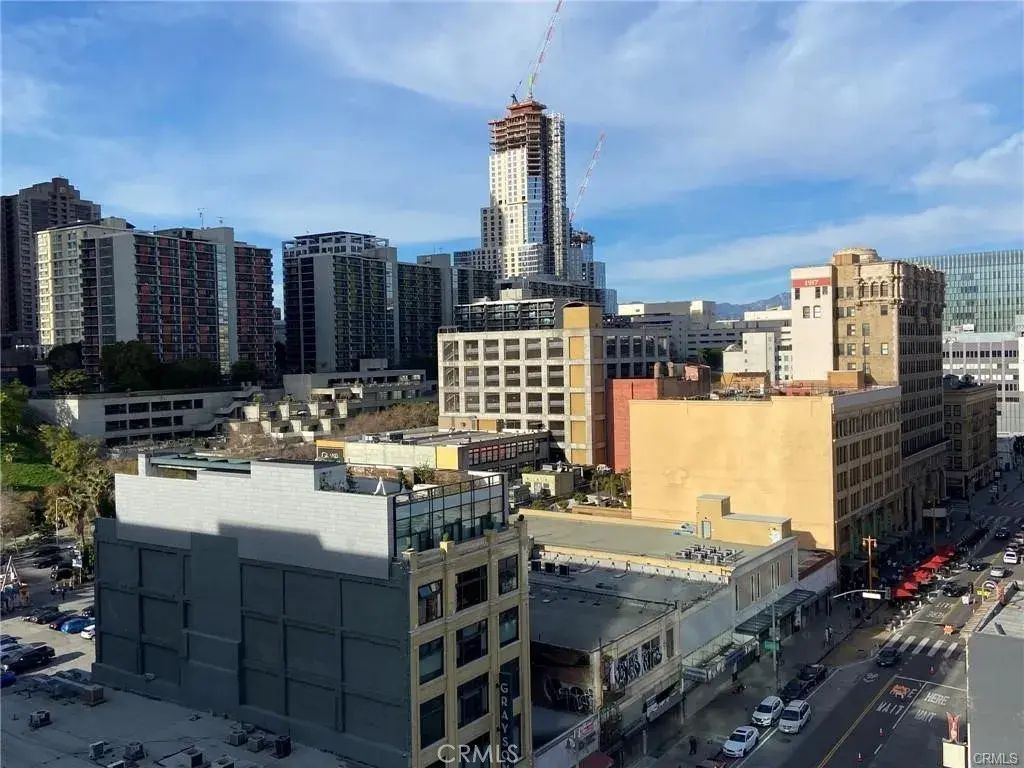 400 S Broadway 1704, Los Angeles