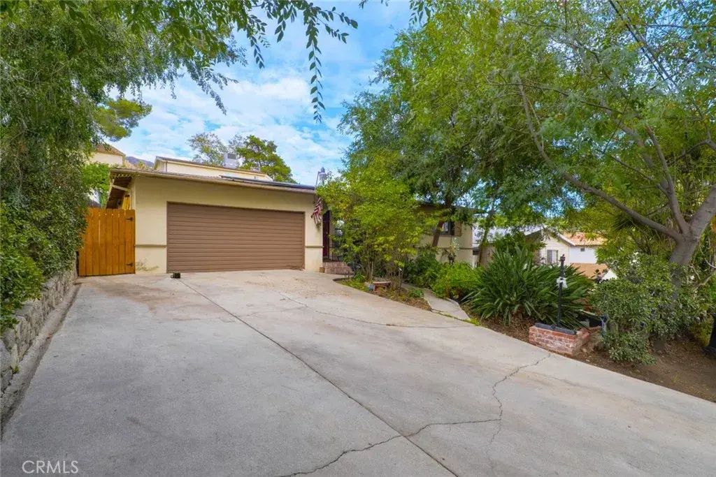 10756 Redmont Avenue, Tujunga