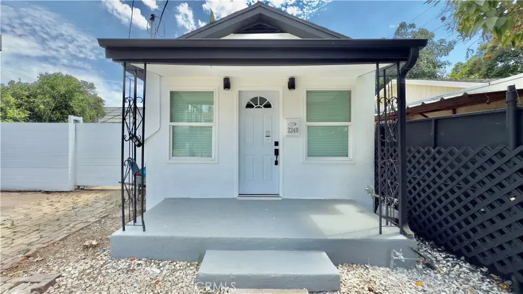 2340 N Thomas, Los Angeles