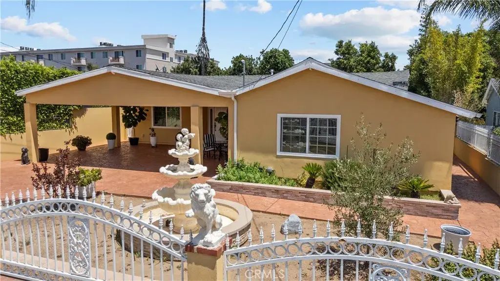 12130 Buckeye, Sylmar