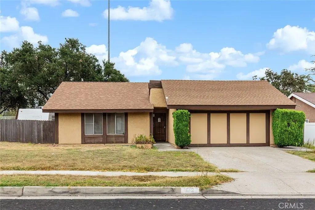 972 Spruce, Pasadena
