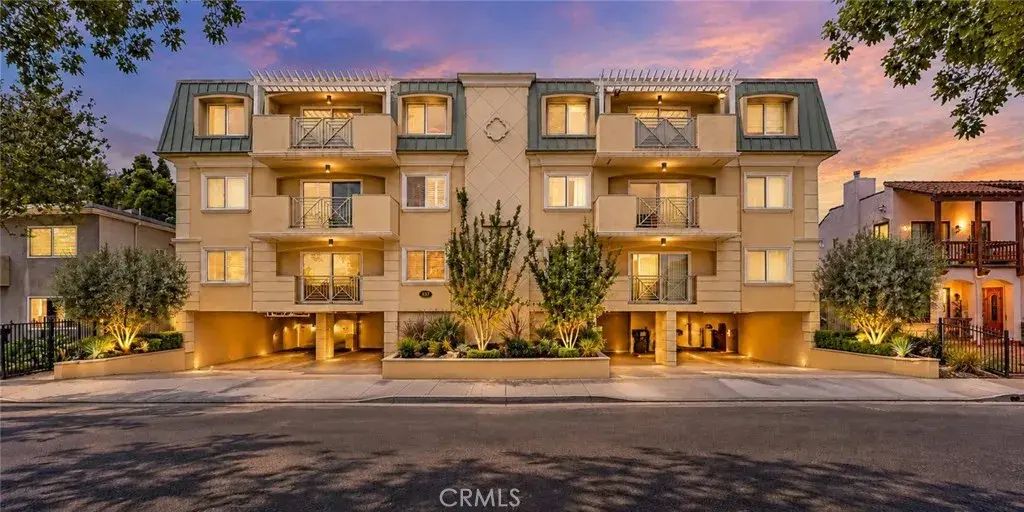 637 N West Knoll 204, West Hollywood