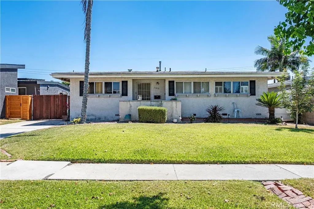 15438 Fernview Street, Whittier